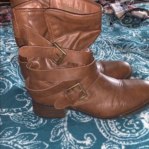 Candies size 10 brown boot